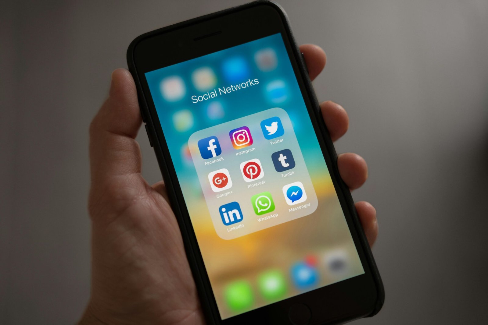 No momento, você está visualizando Como utilizar depoimentos nas redes sociais para impulsionar sua credibilidade e engajamento