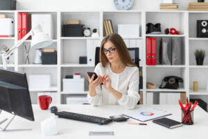 Leia mais sobre o artigo Depoimentos e avaliações: qual é a diferença e como aumentam confiança e conversões