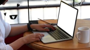 Leia mais sobre o artigo Como escrever um post de depoimentos sem parecer presunçoso